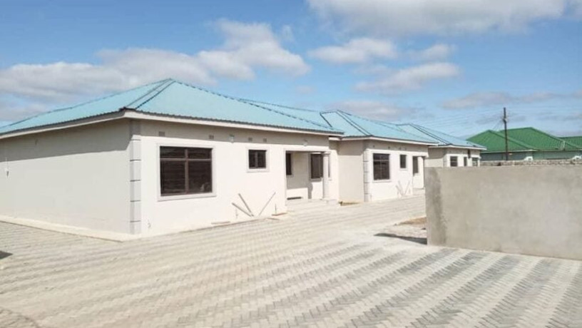 32-bedroom-flats-for-sale-in-chalala-big-4