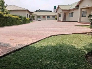 2-bedroom-flat-for-rent-in-ibex-hill
