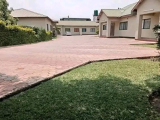 2-bedroom-flat-for-rent-in-ibex-hill