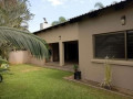 beautiful-3-bedroom-flats-for-rent-in-roma-lusaka-small-1