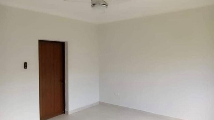 beautiful-3-bedroom-flats-for-rent-in-roma-lusaka-big-0