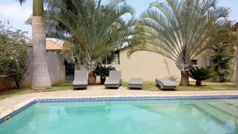 beautiful-3-bedroom-flats-for-rent-in-roma-lusaka-big-9