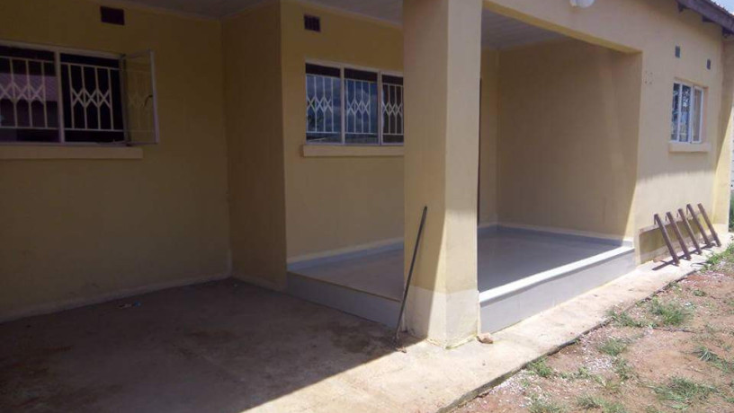 neat-two-bedroom-flat-in-chalala-big-0