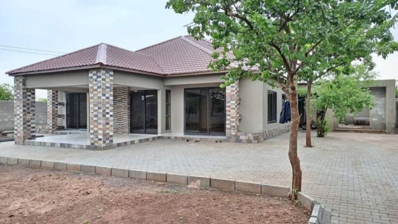 4-bedroom-house-for-sale-in-new-kasama-big-1