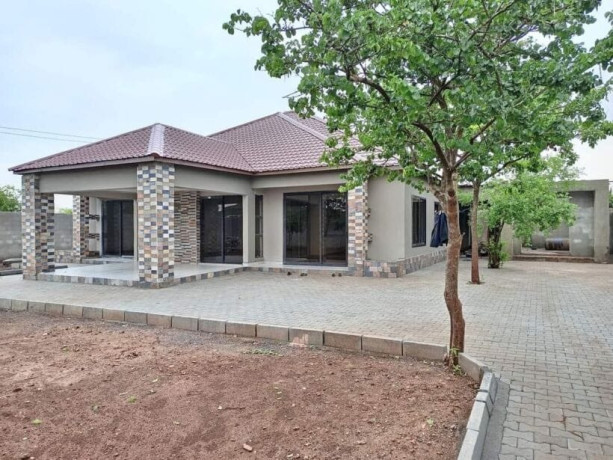 4-bedroom-house-for-sale-in-new-kasama-big-1