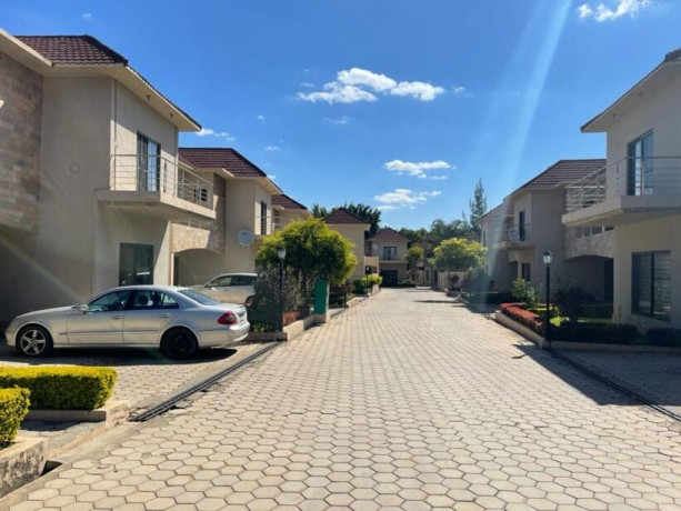 3-bedroom-flat-for-sale-in-roma-big-6