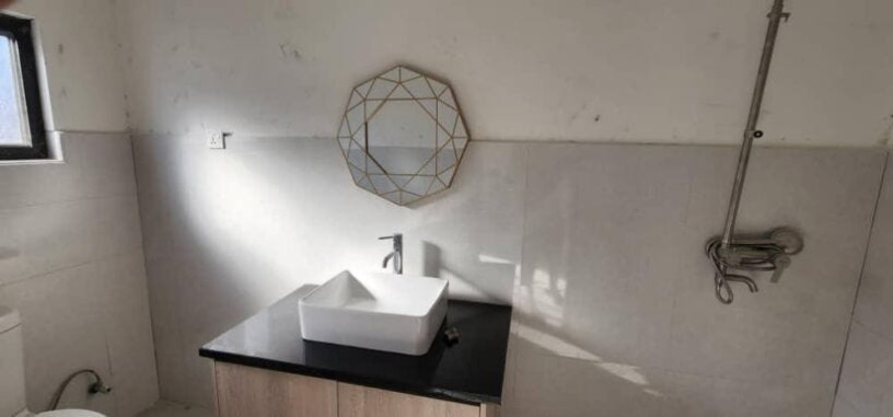 3-bedroom-flat-for-rent-in-silverest-big-5