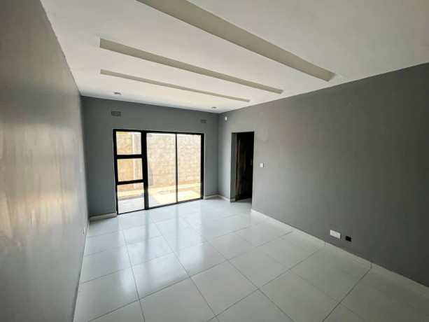 newly-built-three-bedroom-twonhouse-to-rent-in-lilayi-big-5