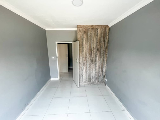 newly-built-three-bedroom-twonhouse-to-rent-in-lilayi-big-4