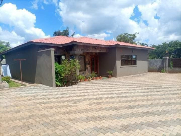 3-bedroom-house-for-rent-in-new-kasama-big-3