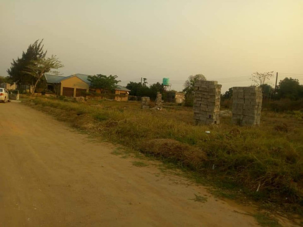 prime-plot-for-sale-in-waterfalls-big-4