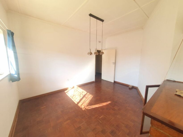 3-bedroom-house-for-sale-in-woodlands-big-4