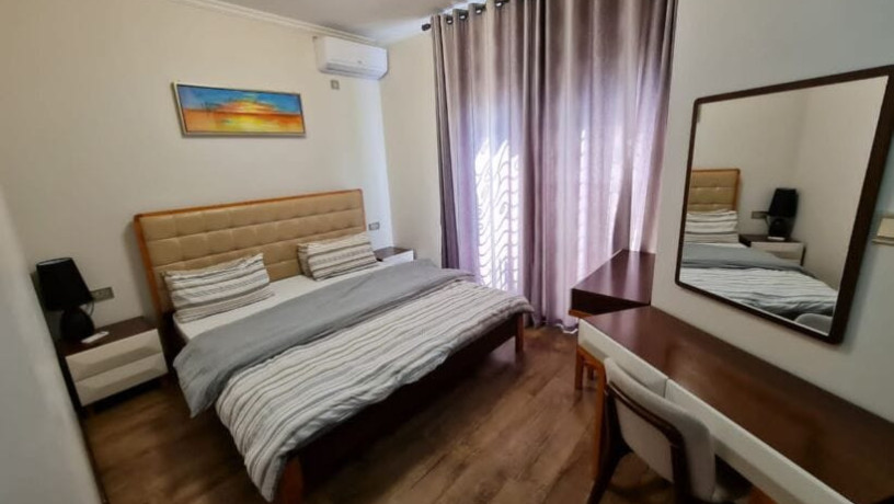 1-bedroom-apartment-for-rent-in-rhodespark-big-4