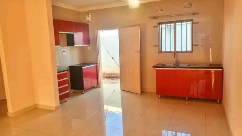 1-bedroom-flat-for-rent-in-ibex-hill-big-3