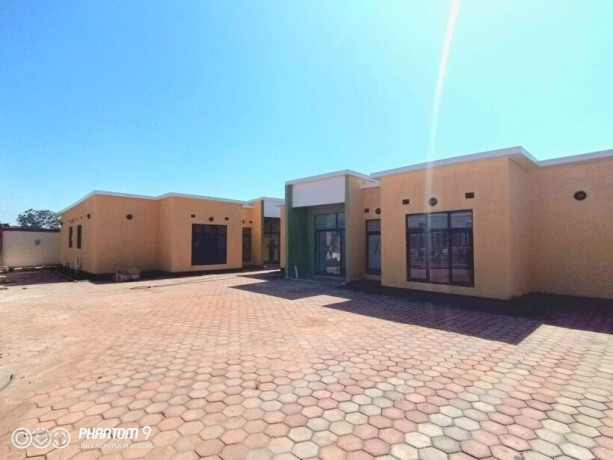 3-bedroom-apartments-for-sale-in-ibex-hill-big-7