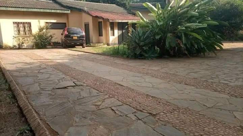 property-for-sale-in-makeni-big-7