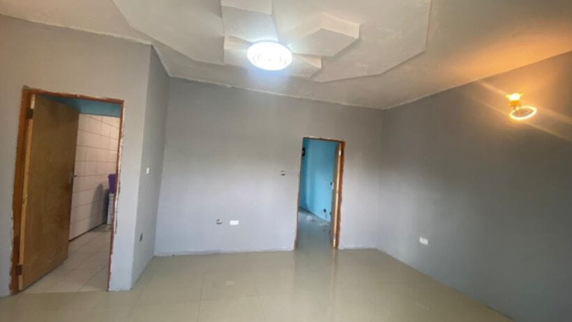 3-bedroom-flats-for-sale-in-meanwood-ndeke-big-1