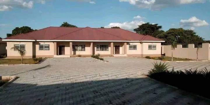 3-bedroom-flat-for-rent-in-makeni-big-2