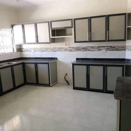 3-bedroom-flat-for-rent-in-makeni-big-9