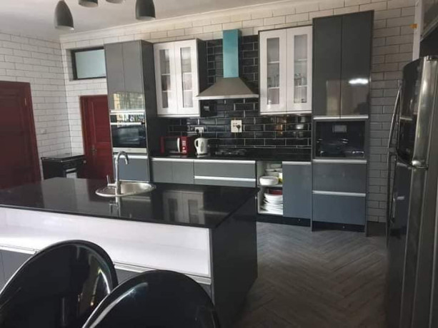 5-bedroom-double-storey-house-for-sale-in-roma-big-4