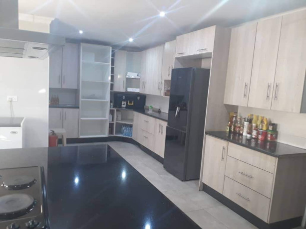 beautiful-5-bedroom-house-in-kalundu-near-british-international-school-big-3