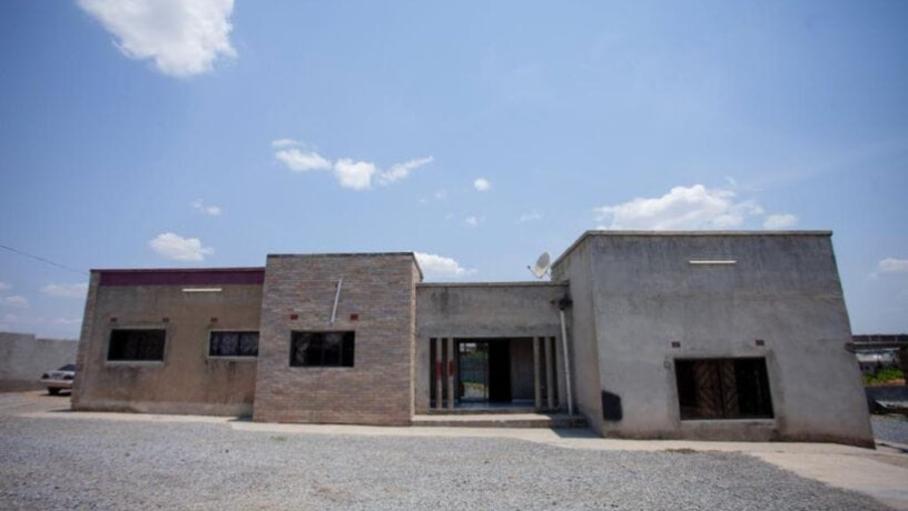 4-bedroom-house-for-sale-in-golfview-ndola-big-3