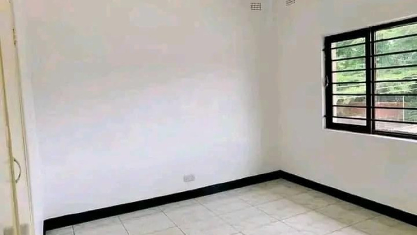 2-bedroom-flat-for-rent-in-rhodespark-big-1