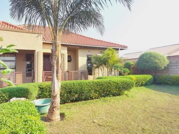 4-bedroom-house-for-sale-in-chalala-big-7