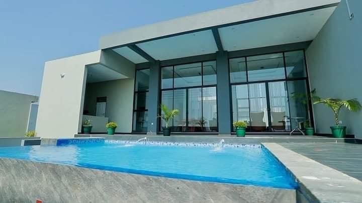 5-bedroom-house-for-sale-in-state-lodge-big-3