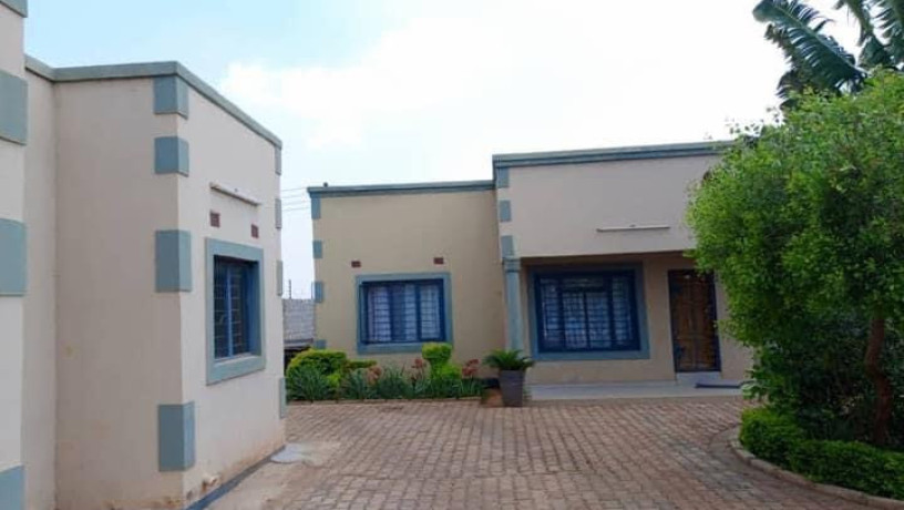 62-bedroom-flats-for-sale-in-chalala-big-3