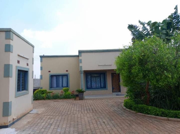 62-bedroom-flats-for-sale-in-chalala-big-5