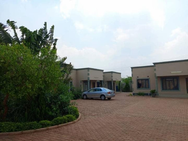 62-bedroom-flats-for-sale-in-chalala-big-6