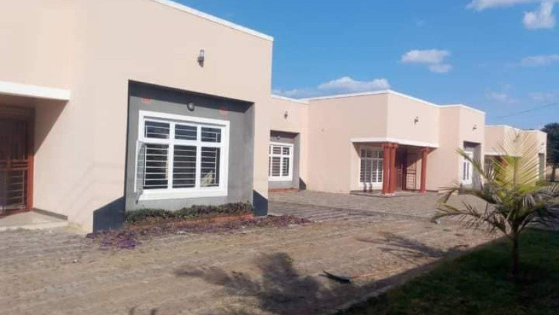 62-bedroom-flats-for-sale-in-makeni-big-4