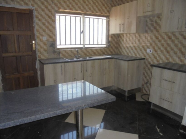 property-for-sale-in-meanwood-kwamwena-big-4