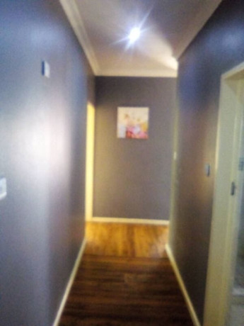 furnished-2-bedroom-house-in-ibex-hill-big-3