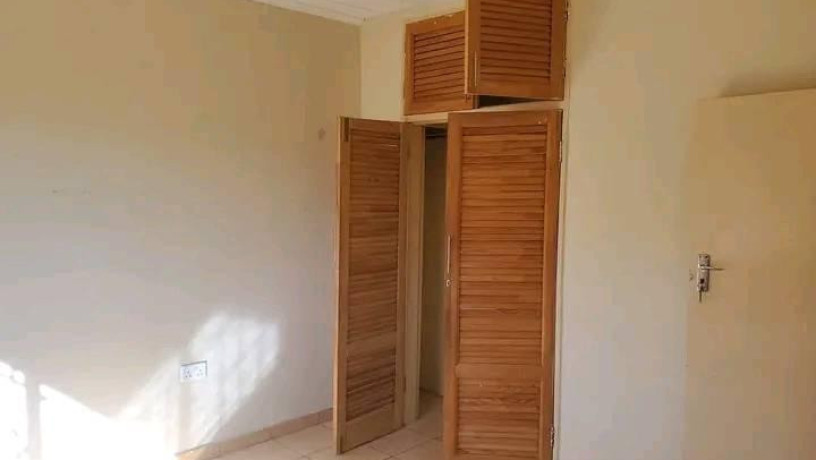 2-bedroom-flat-for-rent-in-woodlands-big-5