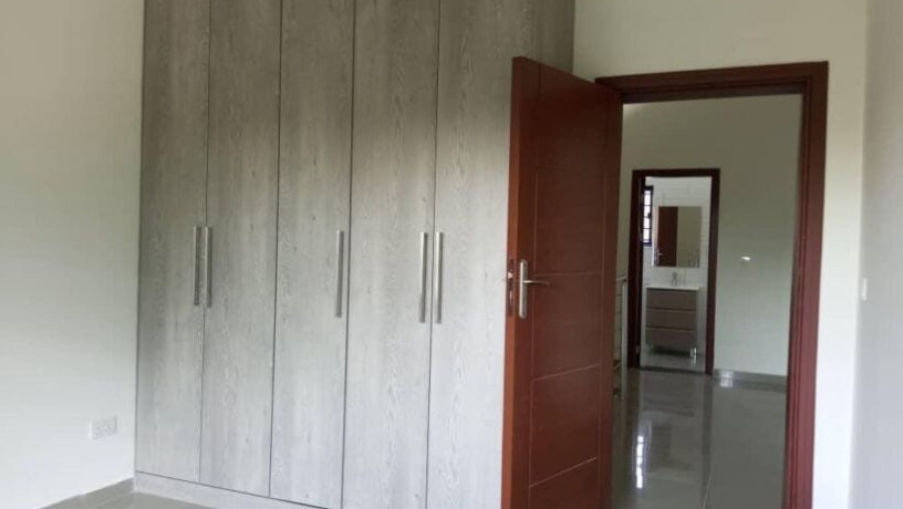 3-bedroom-flat-for-rent-in-kabulonga-big-7