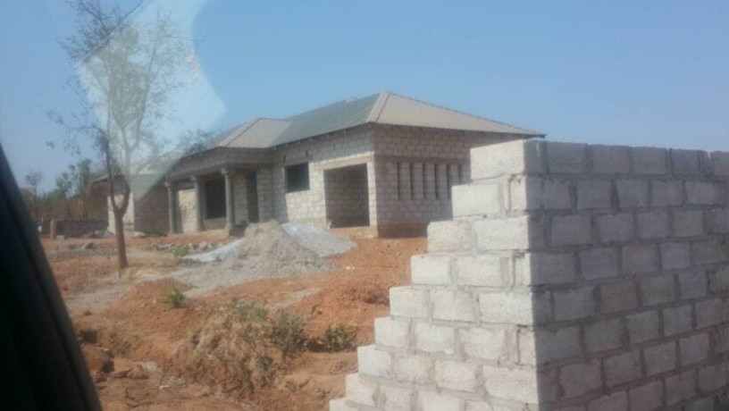 property-for-sale-along-lusakakabwe-road-big-2