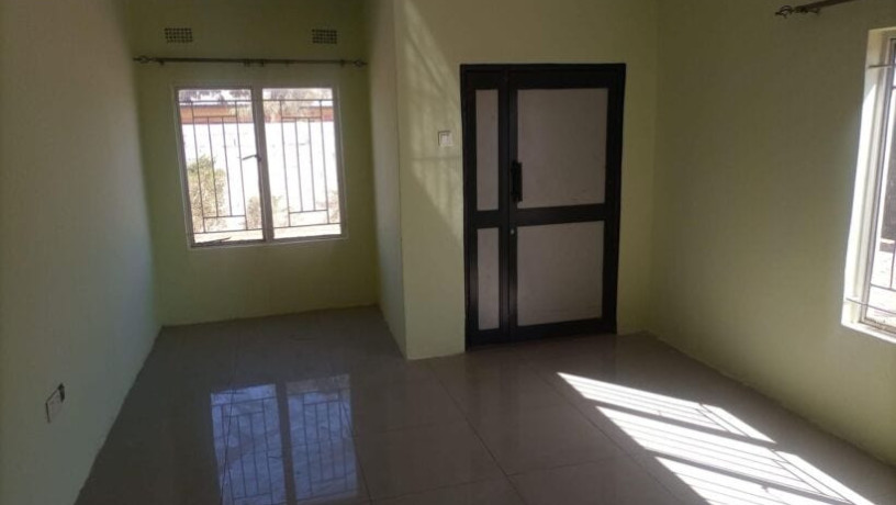 3-bedroom-flat-for-rent-in-libala-south-big-5