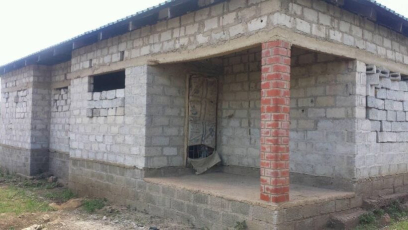 incomplete-house-for-sale-in-meanwood-lusaka-big-3