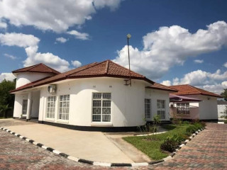 4-bedroom-house-for-sale-in-ibex-hill