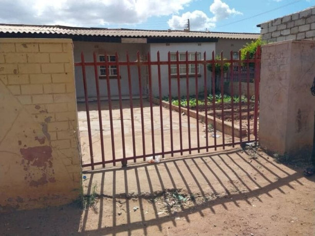 2-bedroom-flat-for-sale-in-chilenje-big-2