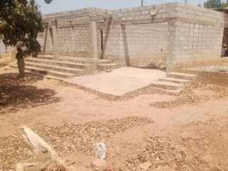 4 Bedroom Unfinished House For Sale in Zani Muone