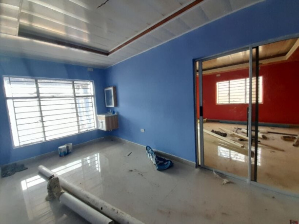 3-bedroom-house-for-sale-in-meanwood-big-2