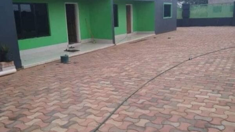 2-bedroom-flat-for-rent-in-makeni-big-5