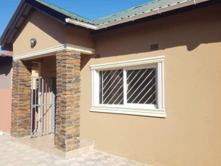 3-bedroom-flat-for-rent-in-chalala