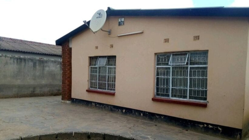 3-bedroom-house-for-sale-in-kamwala-lusaka-big-6