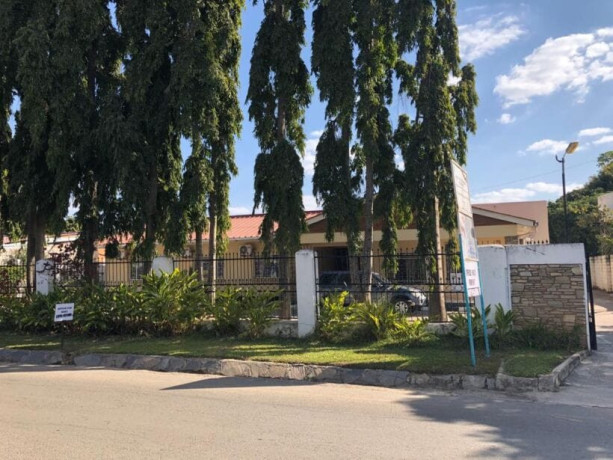 prime-property-for-sale-in-rhodespark-big-1