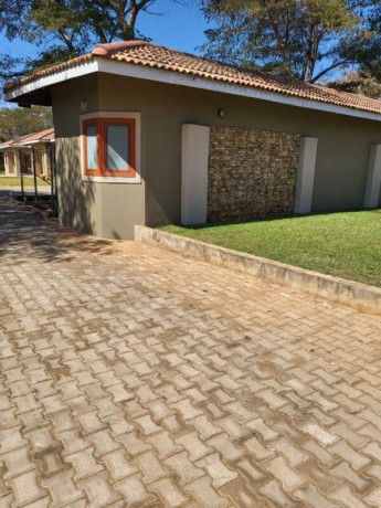 3-bedroom-house-for-rent-in-makeni-big-7