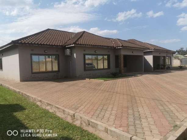 23-bedroom-flats-for-rent-in-chalala-big-1
